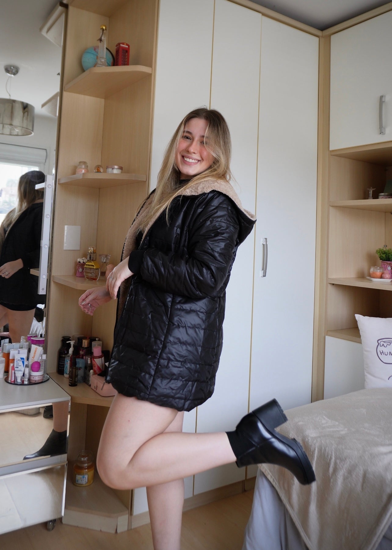 Jaqueta Feminina Peluciada + Bolsa de Festa Brinde exclusivo