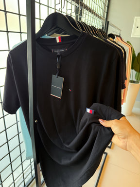 Camiseta Tommy H. Básica Preta