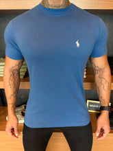 Camiseta Ralph. Básica Azul Logo Lilás