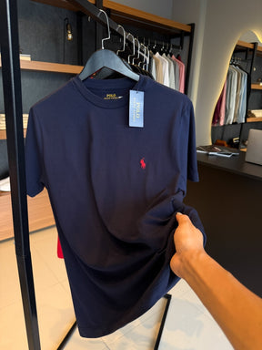 Camiseta Ralph. Básica Marinho Logo Vermelho