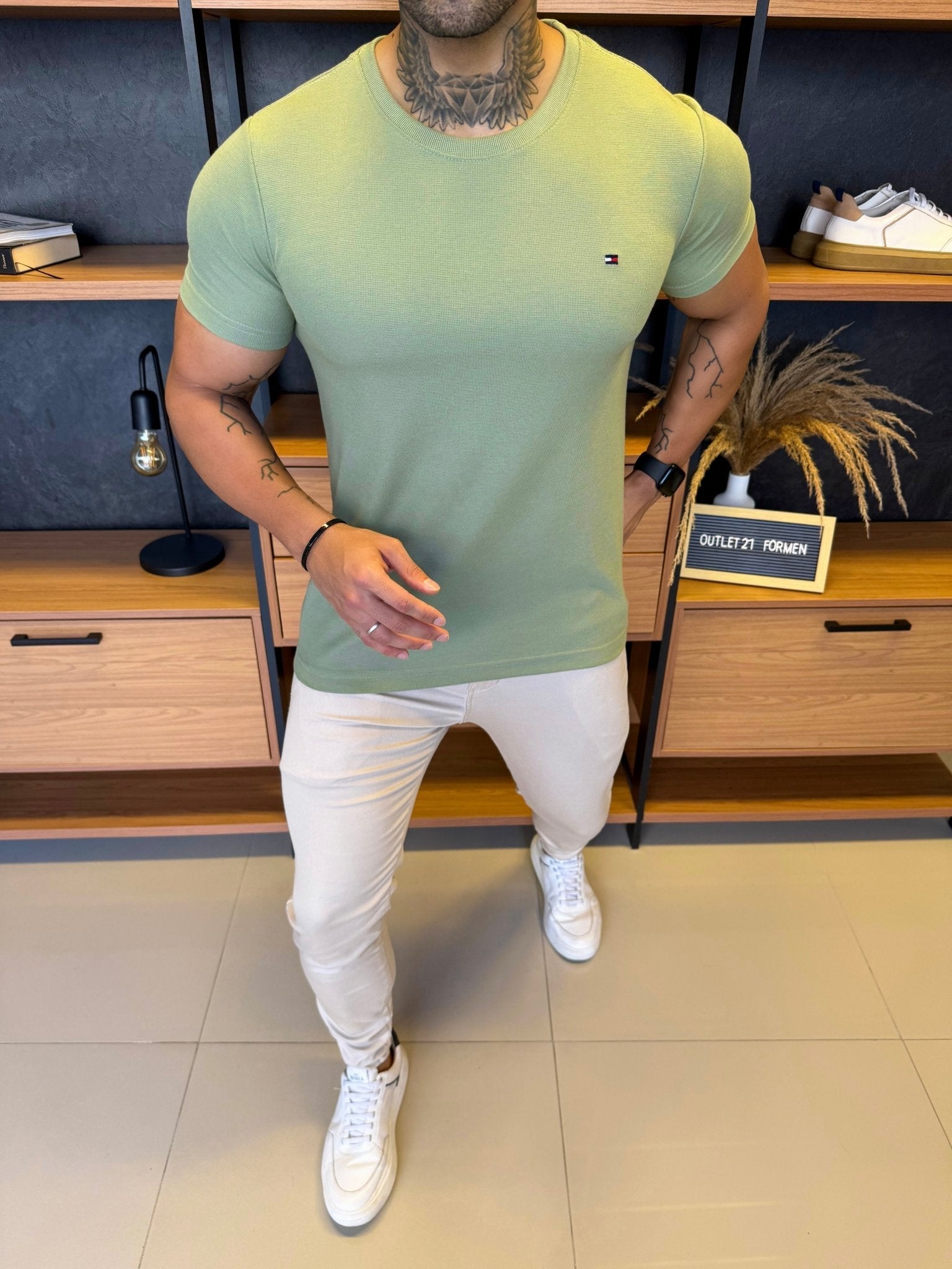 Camiseta Tommy H. Básica Verde Texture