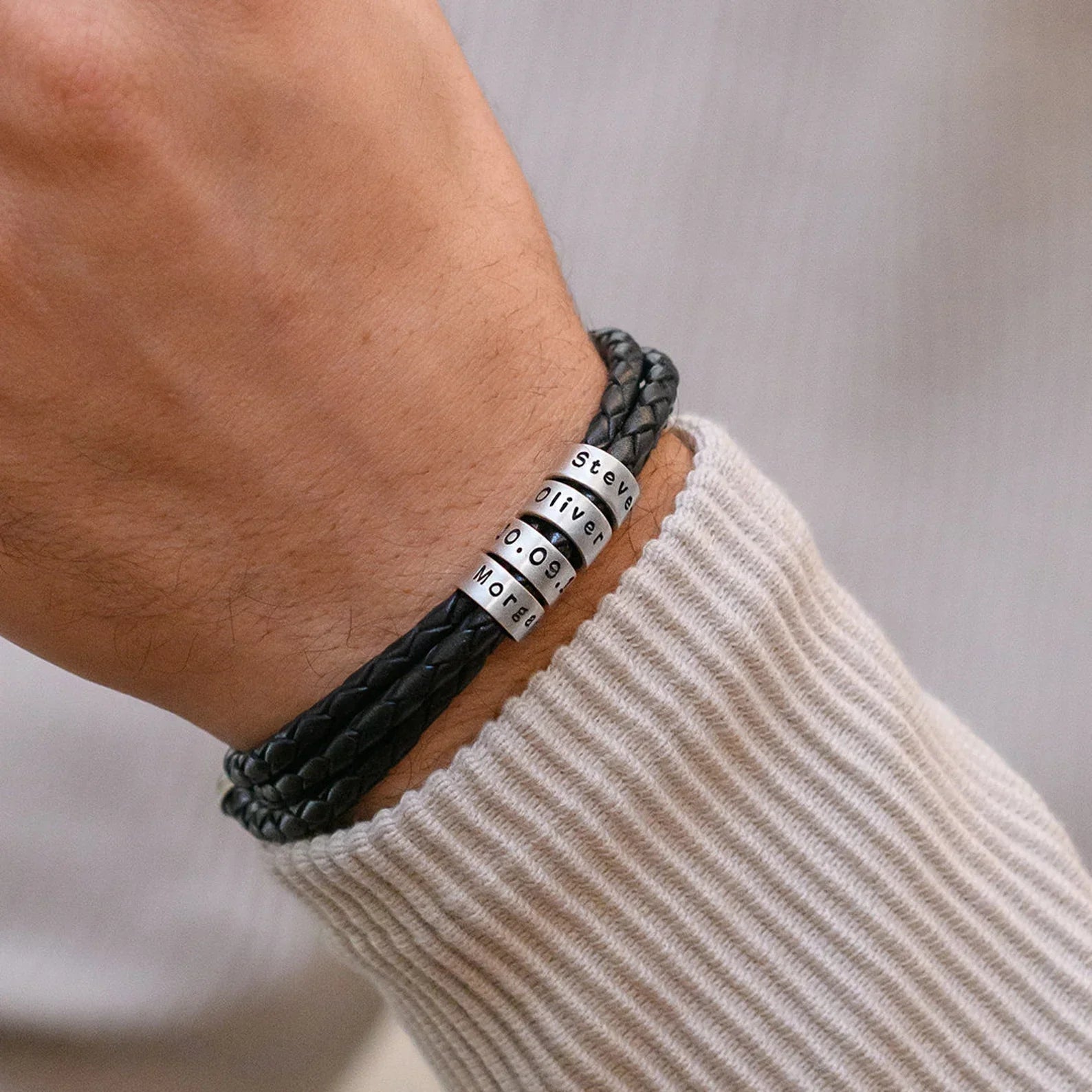 Pulseira Couro Personalizável - Aço Inoxidável | Gravação a Laser - Oferta Especial 50% OFF + Frete Grátis Somente Hoje!
